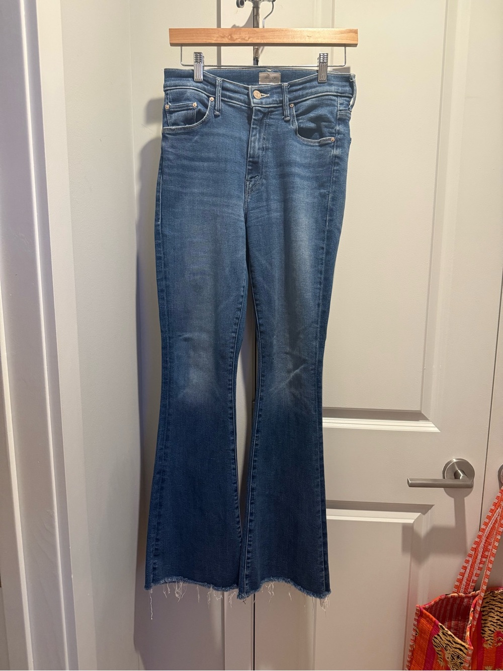 Mother like new - Women’s High-Rise Flare Jeans in Medium Blue